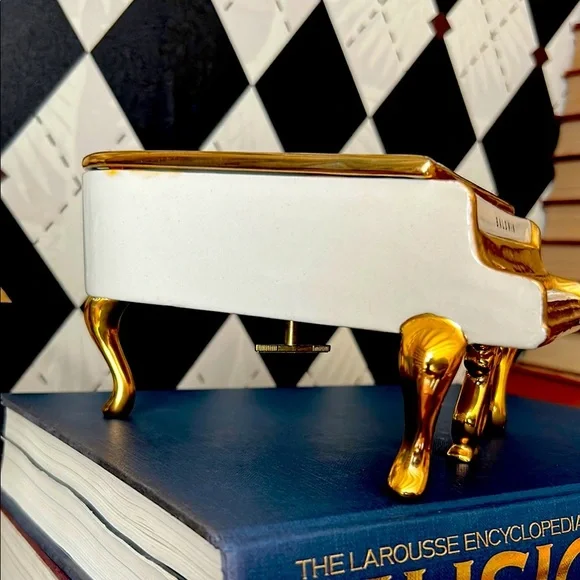 Music Box Liberace Piano | Porcelain | Rare | Luxury RARE Vintage | Collectible - Picture 14 of 17